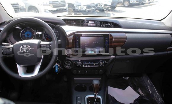 Buy Import Toyota Hilux White Car in Import - Dubai in Enga Buy Import Toyota Hilux White Car in Import - Dubai in Enga