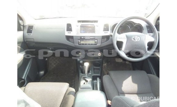 Buy Import Toyota Hilux White Car in Import - Dubai in Enga Buy Import Toyota Hilux White Car in Import - Dubai in Enga