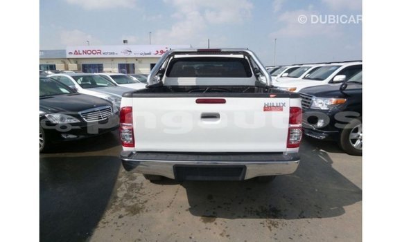 Buy Import Toyota Hilux White Car in Import - Dubai in Enga Buy Import Toyota Hilux White Car in Import - Dubai in Enga