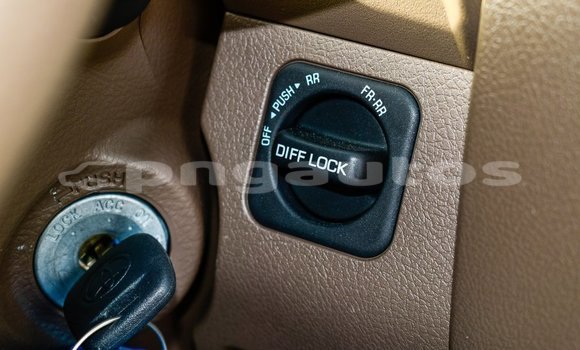 Buy Import Toyota Land Cruiser Beige Car in Import - Dubai in Enga Buy Import Toyota Land Cruiser Beige Car in Import - Dubai in Enga