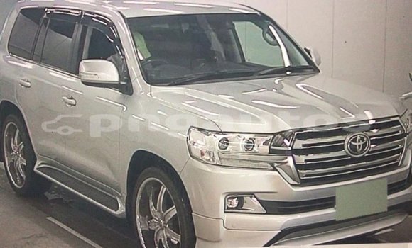 Buy Import Toyota Land Cruiser Other Car in Import - Dubai in Enga Buy Import Toyota Land Cruiser Other Car in Import - Dubai in Enga