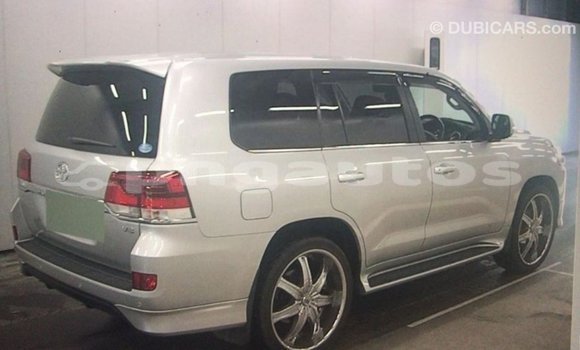 Buy Import Toyota Land Cruiser Other Car in Import - Dubai in Enga Buy Import Toyota Land Cruiser Other Car in Import - Dubai in Enga