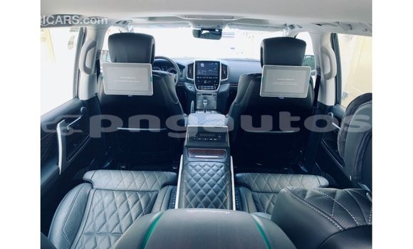 Buy Import Toyota Land Cruiser Black Car in Import - Dubai in Enga Buy Import Toyota Land Cruiser Black Car in Import - Dubai in Enga