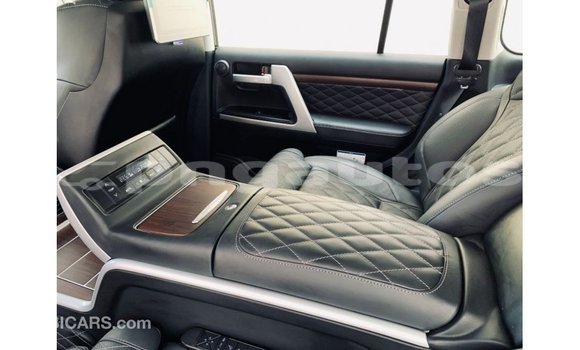 Buy Import Toyota Land Cruiser Black Car in Import - Dubai in Enga Buy Import Toyota Land Cruiser Black Car in Import - Dubai in Enga