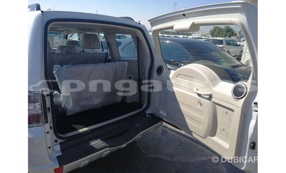 Buy Import Mitsubishi Pajero White Car in Import - Dubai in Enga Buy Import Mitsubishi Pajero White Car in Import - Dubai in Enga