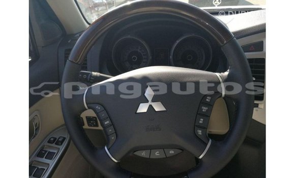 Buy Import Mitsubishi Pajero White Car in Import - Dubai in Enga Buy Import Mitsubishi Pajero White Car in Import - Dubai in Enga