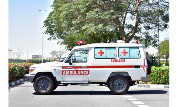 Buy Import Toyota Land Cruiser White Car in Import - Dubai in Enga Buy Import Toyota Land Cruiser White Car in Import - Dubai in Enga