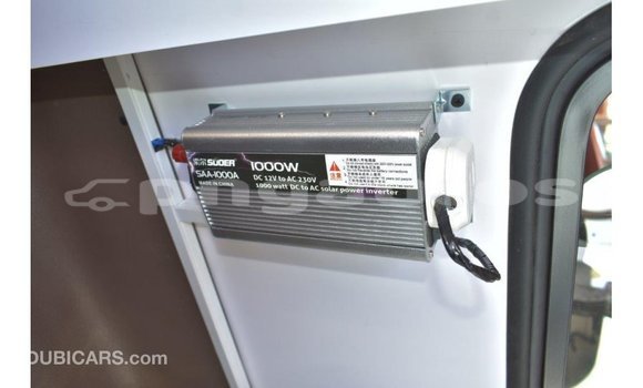 Buy Import Toyota Land Cruiser White Car in Import - Dubai in Enga Buy Import Toyota Land Cruiser White Car in Import - Dubai in Enga