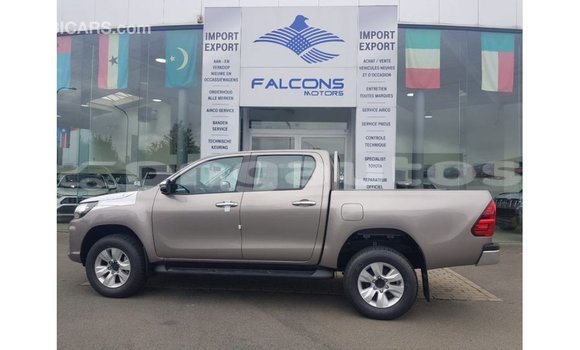 Buy Import Toyota Hilux Other Car in Import - Dubai in Enga Buy Import Toyota Hilux Other Car in Import - Dubai in Enga