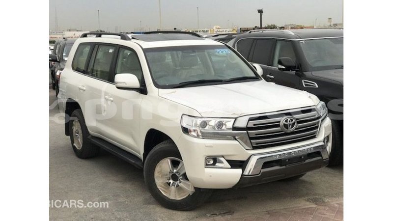 Big with watermark toyota land cruiser enga import dubai 5615