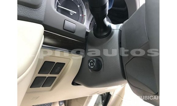 Buy Import Toyota Land Cruiser White Car in Import - Dubai in Enga Buy Import Toyota Land Cruiser White Car in Import - Dubai in Enga