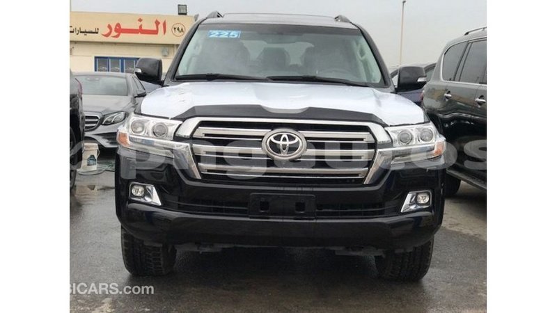 Big with watermark toyota land cruiser enga import dubai 5616