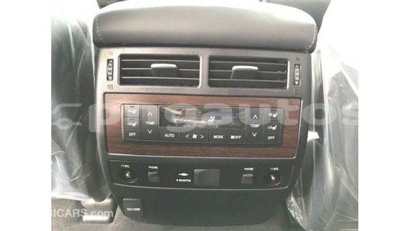 Big with watermark toyota land cruiser enga import dubai 5616