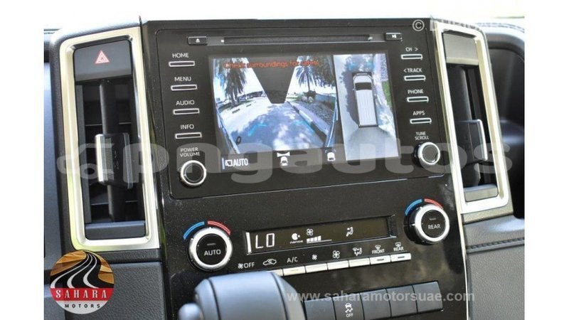 Big with watermark toyota granvia enga import dubai 5619