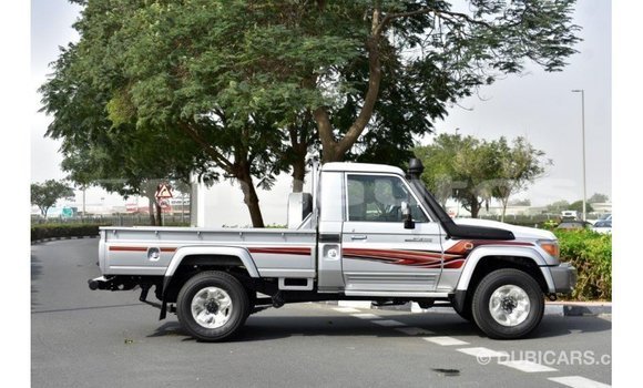 Buy Import Toyota Land Cruiser Other Car in Import - Dubai in Enga Buy Import Toyota Land Cruiser Other Car in Import - Dubai in Enga