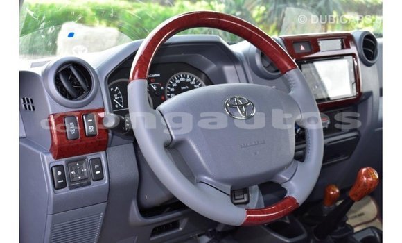 Buy Import Toyota Land Cruiser Other Car in Import - Dubai in Enga Buy Import Toyota Land Cruiser Other Car in Import - Dubai in Enga