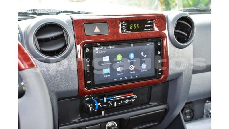 Big with watermark toyota land cruiser enga import dubai 5620