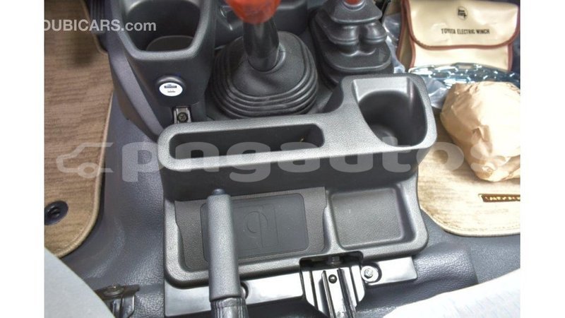 Big with watermark toyota land cruiser enga import dubai 5620