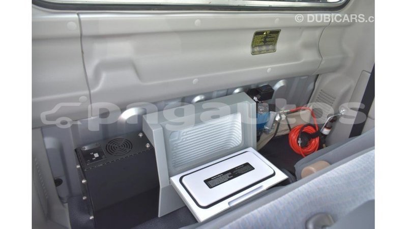 Big with watermark toyota land cruiser enga import dubai 5620