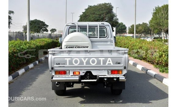 Buy Import Toyota Land Cruiser Other Car in Import - Dubai in Enga Buy Import Toyota Land Cruiser Other Car in Import - Dubai in Enga