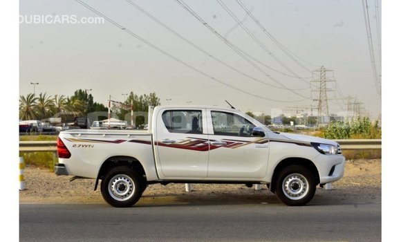 Buy Import Toyota Hilux White Car in Import - Dubai in Enga Buy Import Toyota Hilux White Car in Import - Dubai in Enga