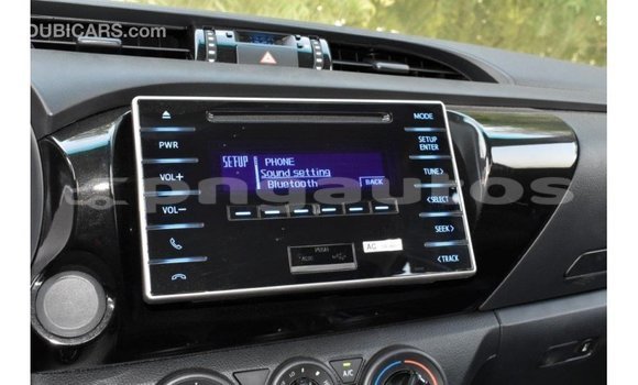 Buy Import Toyota Hilux White Car in Import - Dubai in Enga Buy Import Toyota Hilux White Car in Import - Dubai in Enga