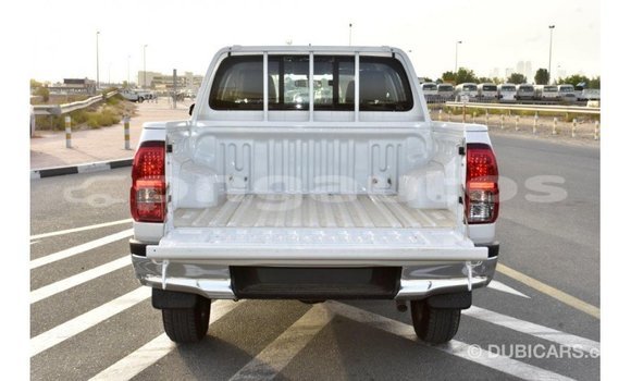 Buy Import Toyota Hilux White Car in Import - Dubai in Enga Buy Import Toyota Hilux White Car in Import - Dubai in Enga