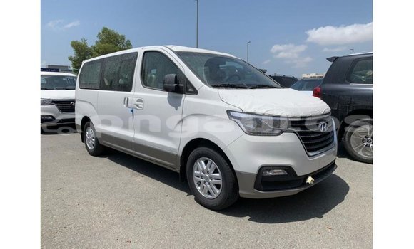 Buy Import Hyundai Accent White Car in Import - Dubai in Enga Buy Import Hyundai Accent White Car in Import - Dubai in Enga