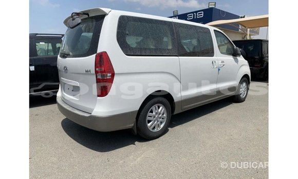 Buy Import Hyundai Accent White Car in Import - Dubai in Enga Buy Import Hyundai Accent White Car in Import - Dubai in Enga