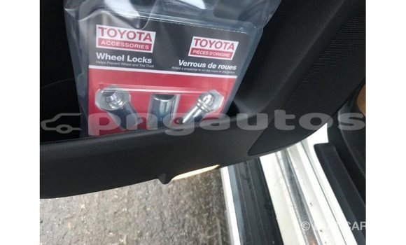 Buy Import Toyota 4Runner White Car in Import - Dubai in Enga Buy Import Toyota 4Runner White Car in Import - Dubai in Enga