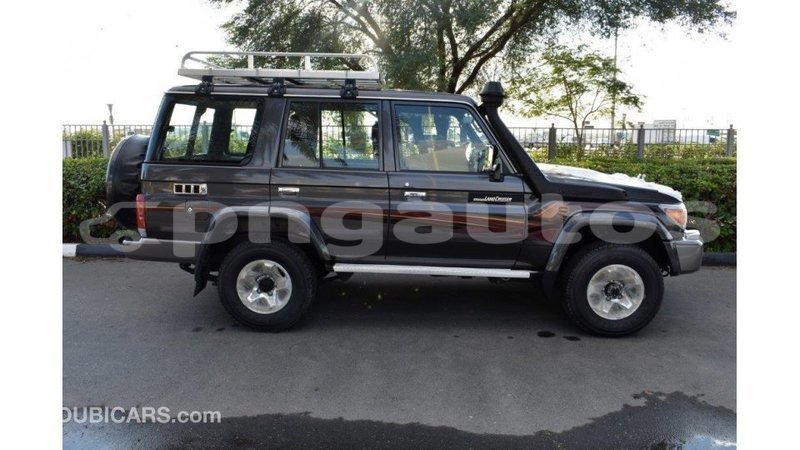 Big with watermark toyota land cruiser enga import dubai 5635
