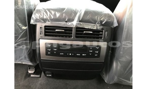 Buy Import Toyota Land Cruiser White Car in Import - Dubai in Enga Buy Import Toyota Land Cruiser White Car in Import - Dubai in Enga