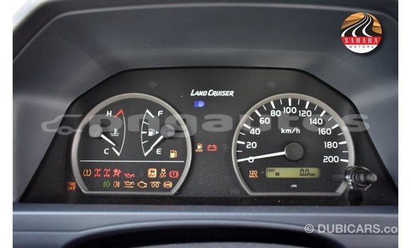 Buy Import Toyota Land Cruiser Other Car in Import - Dubai in Enga Buy Import Toyota Land Cruiser Other Car in Import - Dubai in Enga