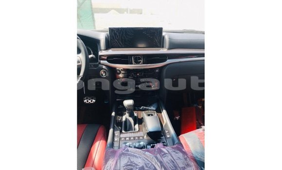 Buy Import Lexus LX White Car in Import - Dubai in Enga Buy Import Lexus LX White Car in Import - Dubai in Enga