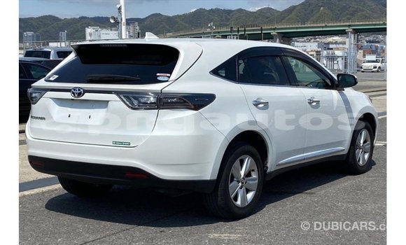 Buy Import Toyota Harrier White Car in Import - Dubai in Enga Buy Import Toyota Harrier White Car in Import - Dubai in Enga