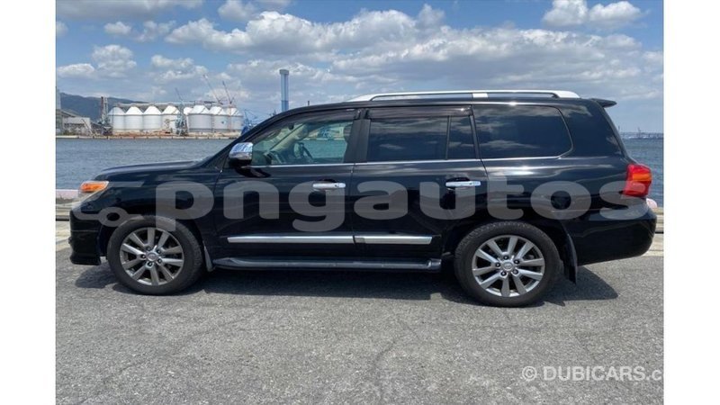 Big with watermark toyota land cruiser enga import dubai 5643