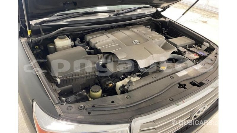 Big with watermark toyota land cruiser enga import dubai 5643