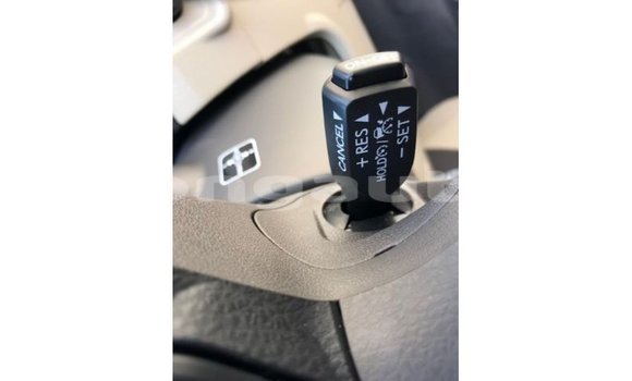 Buy Import Toyota Prado White Car in Import - Dubai in Enga Buy Import Toyota Prado White Car in Import - Dubai in Enga