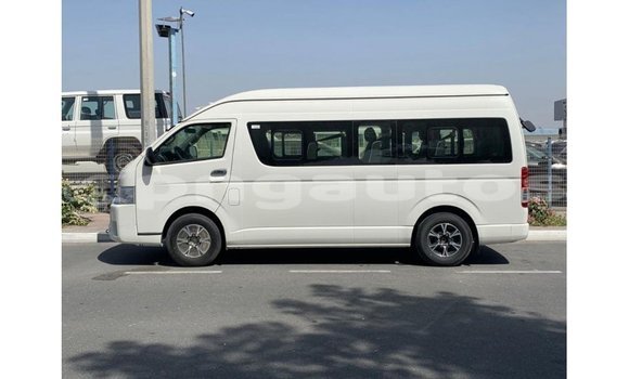 Buy Import Toyota Hiace White Car in Import - Dubai in Enga Buy Import Toyota Hiace White Car in Import - Dubai in Enga