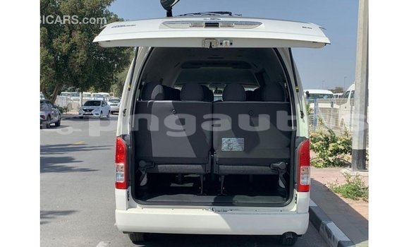 Buy Import Toyota Hiace White Car in Import - Dubai in Enga Buy Import Toyota Hiace White Car in Import - Dubai in Enga