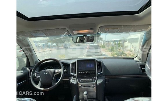 Buy Import Toyota Land Cruiser Black Car in Import - Dubai in Enga Buy Import Toyota Land Cruiser Black Car in Import - Dubai in Enga