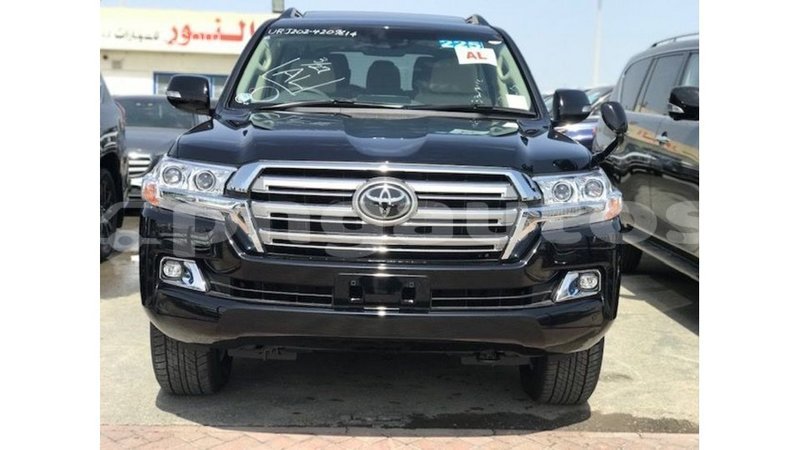 Big with watermark toyota land cruiser enga import dubai 5655