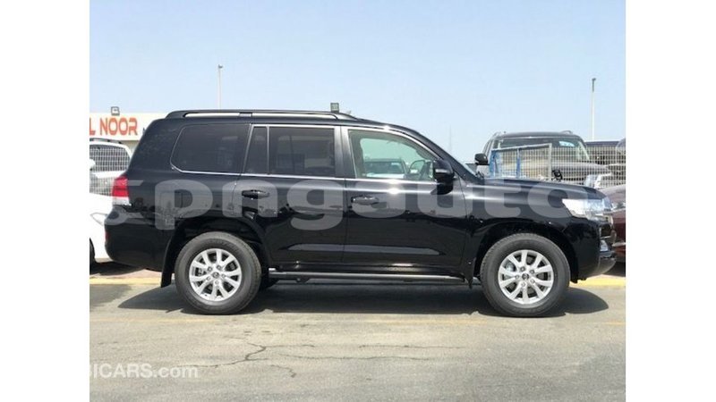 Big with watermark toyota land cruiser enga import dubai 5655