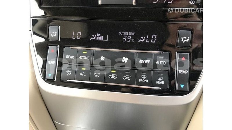 Big with watermark toyota land cruiser enga import dubai 5655