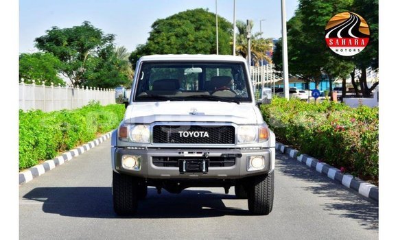 Buy Import Toyota Land Cruiser Other Car in Import - Dubai in Enga Buy Import Toyota Land Cruiser Other Car in Import - Dubai in Enga