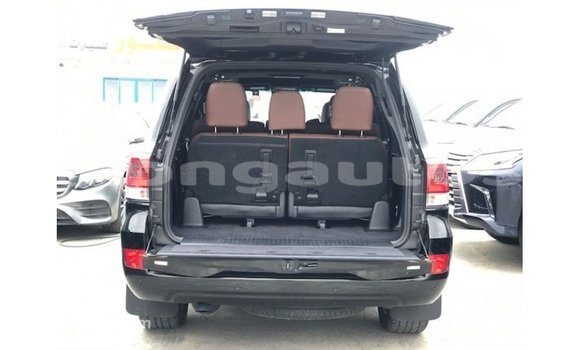 Buy Import Toyota Land Cruiser Black Car in Import - Dubai in Enga Buy Import Toyota Land Cruiser Black Car in Import - Dubai in Enga