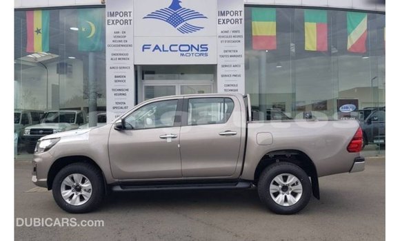 Buy Import Toyota Hilux Brown Car in Import - Dubai in Enga Buy Import Toyota Hilux Brown Car in Import - Dubai in Enga