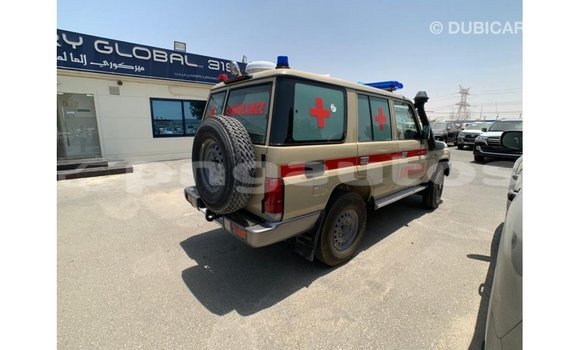 Buy Import Toyota Land Cruiser Beige Car in Import - Dubai in Enga Buy Import Toyota Land Cruiser Beige Car in Import - Dubai in Enga