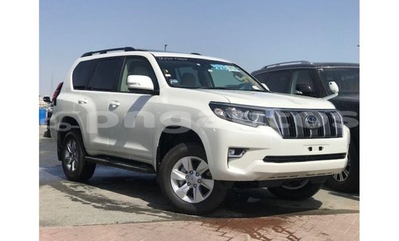 Buy Import Toyota Prado White Car in Import - Dubai in Enga Buy Import Toyota Prado White Car in Import - Dubai in Enga
