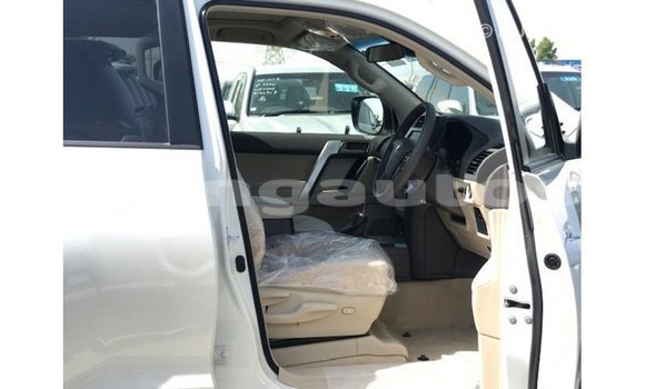 Buy Import Toyota Prado White Car in Import - Dubai in Enga Buy Import Toyota Prado White Car in Import - Dubai in Enga